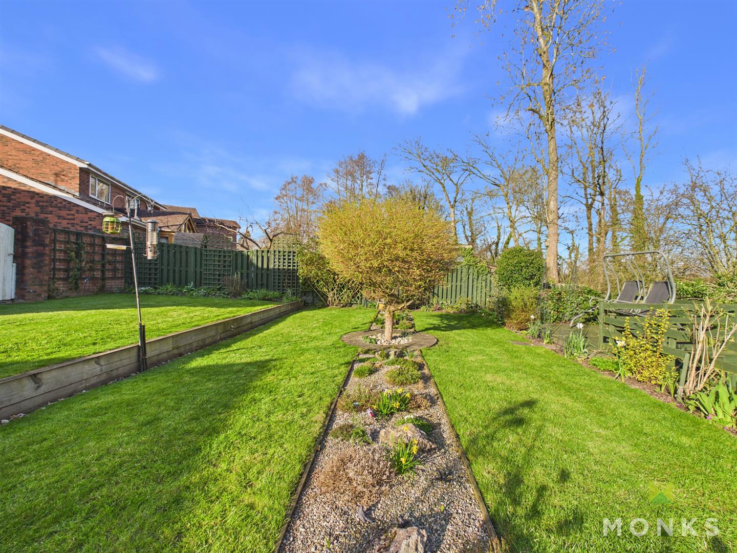 17 Glentworth Close, Oswestry, SY10 9PY For Sale